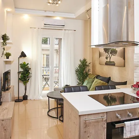 Kamara Bound In The Heart Of Center, By Binobi! Apartment Thessaloniki