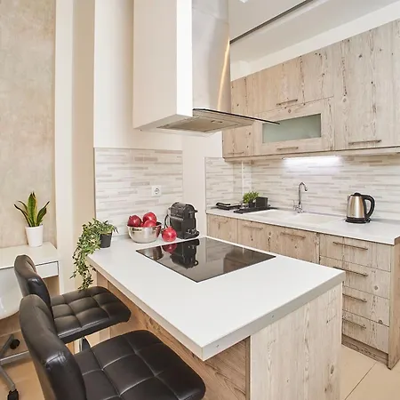 Kamara Bound In The Heart Of Center By Binobi! *