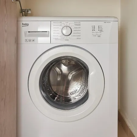 Kamara Bound In The Heart Of Center By Binobi!